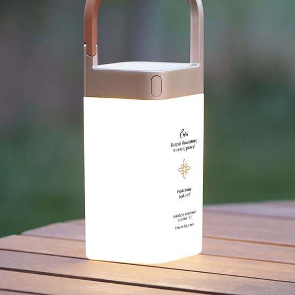 Personalizowana lampka LED przenośna PREZENT NA ODEJŚCIE Z PRACY złota 20 cm 