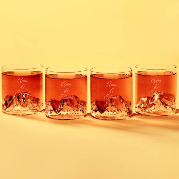 Personalizowany zestaw szklanek do whisky 4 szt. UPOMINEK DLA PARY MŁODEJ
